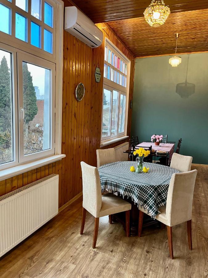 Pigeon Guest House Тбилиси Екстериор снимка